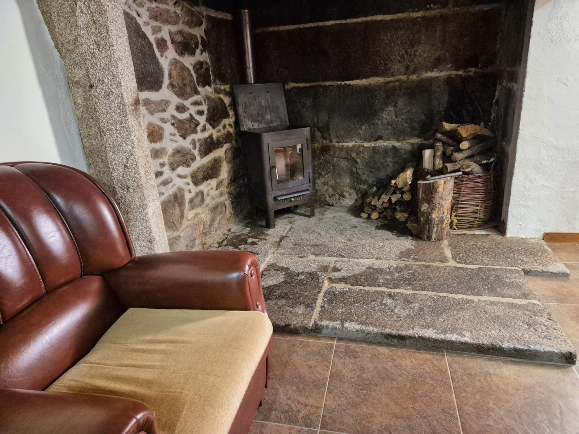 Albergue Rectoral San Mamede Da Pena Exclusive For Pilgrims نيغريرا المظهر الخارجي الصورة